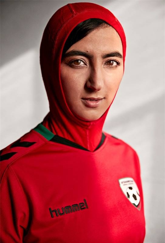 Mẫu áo đấu có một không hai của đội tuyển nữ Afghanistan - Ảnh 3.
