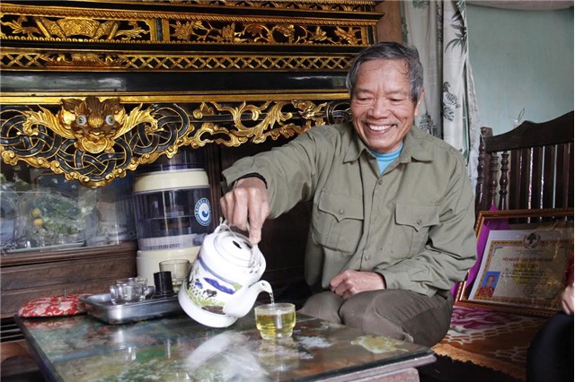 cụ chè, đặc sản, truyền đời, báu vật, chè xanh, chè cổ cụ, chè 200 năm tuổi, báu vật truyền đời, chè ngon nổi tiếng