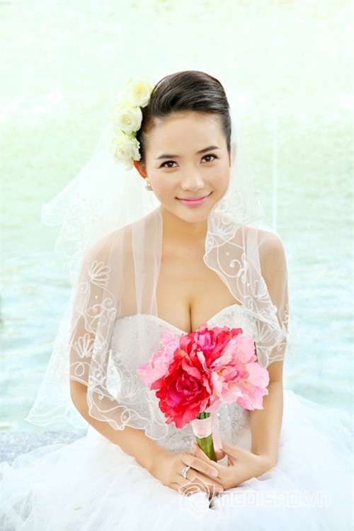 Phan Như Thảo xóa sạch status tố người hại chồng hại con 0