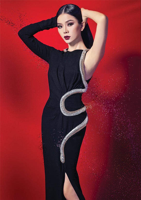 Lệ Quyên tiếp tục diện lại váy 70 triệu đồng đụng Hồ Ngọc Hà 0