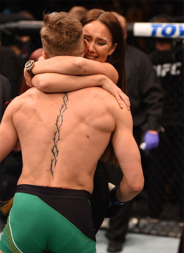 Dee Devlin, người đàn bà truyền lửa cho thành công của gã điên Conor McGregor - Ảnh 4.