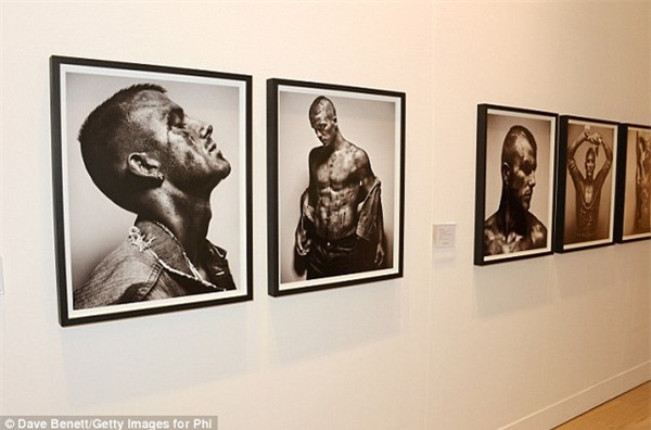 Beckham đeo đồng hồ gần 7 tỷ trong sự kiện bán đấu giá ảnh nóng - Ảnh 5.