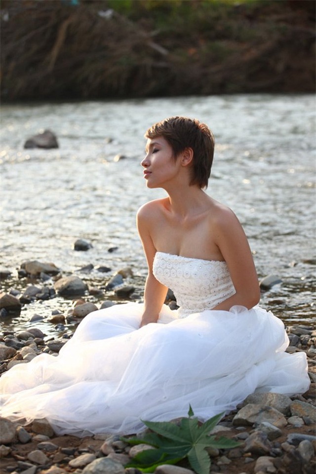 ve goi cam cua nu ca si ung cu dai bieu quoc hoi hinh anh 5