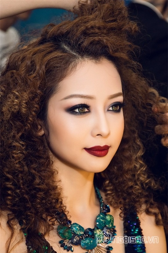 Jennifer Phạm nóng bỏng 7