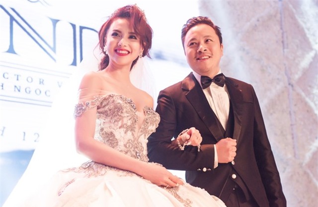 Hình ảnh hiếm hoi trong hôn lễ Đinh Ngọc Diệp - Victor Vũ