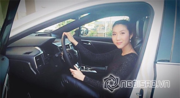 Ngọc Quyên mua xế hộp mới 7