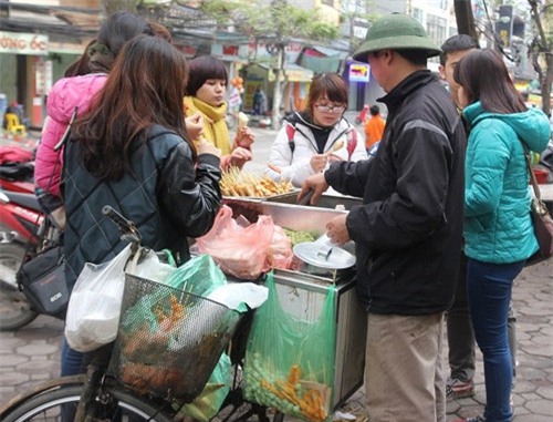 qua vat cong truong - "con ma thuc pham" huy hoai suc khoe tre - 1