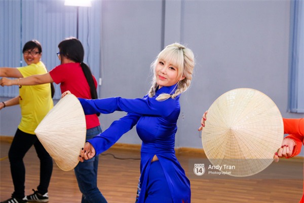 Theo chân 4 cô nàng T-ara trải nghiệm ẩm thực, điệu nhảy truyền thống của Việt Nam - Ảnh 30.