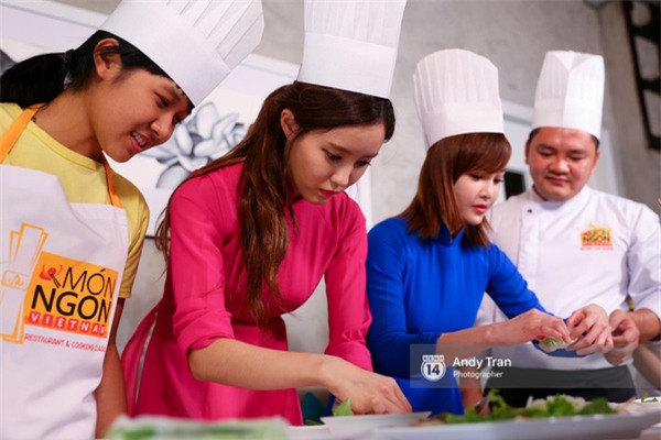 Theo chân 4 cô nàng T-ara trải nghiệm ẩm thực, điệu nhảy truyền thống của Việt Nam - Ảnh 4.