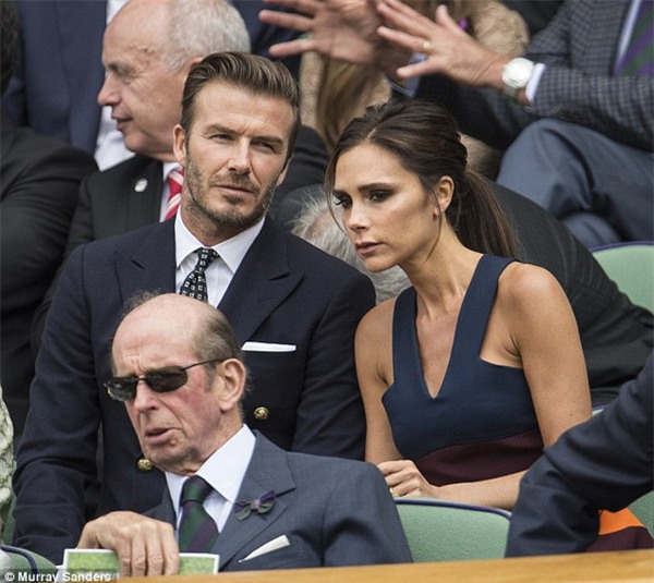 David Beckham vung tiền giải cứu đế chế thời trang của vợ - Ảnh 1.
