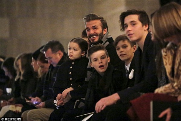 David Beckham vung tiền giải cứu đế chế thời trang của vợ - Ảnh 3.