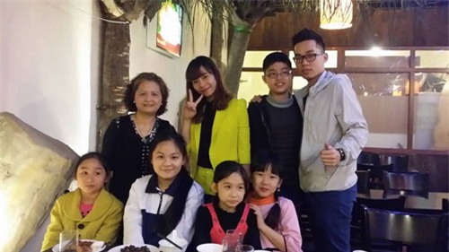 nhầm con 42 năm, cháu trai, đăng facebook, tìm người thân, Tạ Thị Thu Trang