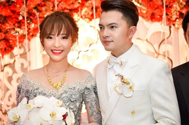 Nam Cường bí mật làm đám cưới với nữ sinh ngân hàng