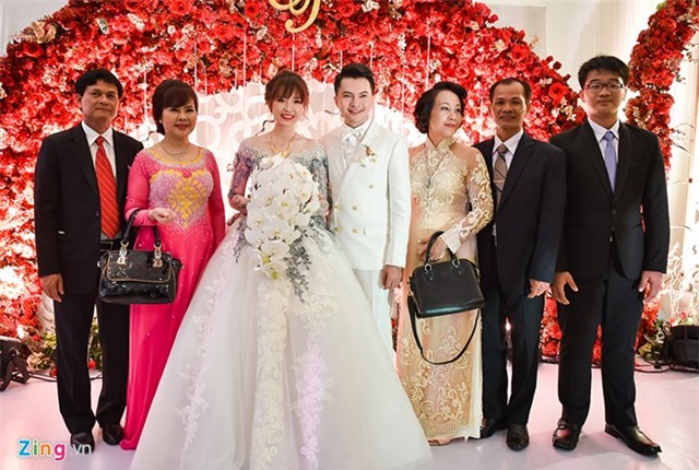 Nam Cường bí mật làm đám cưới với nữ sinh ngân hàng