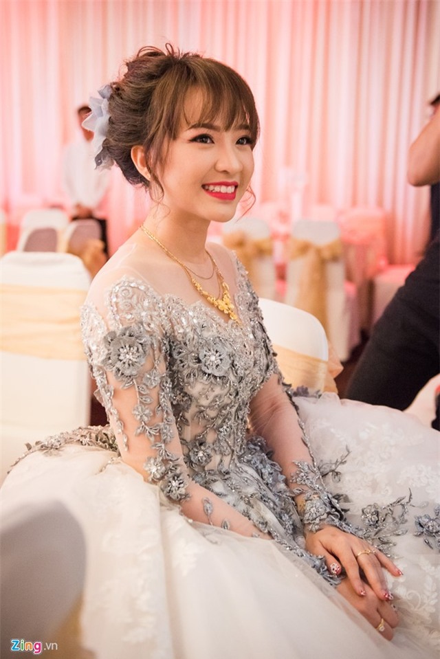 Nam Cường bí mật làm đám cưới với nữ sinh ngân hàng