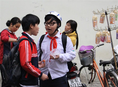 qua vat cong truong -