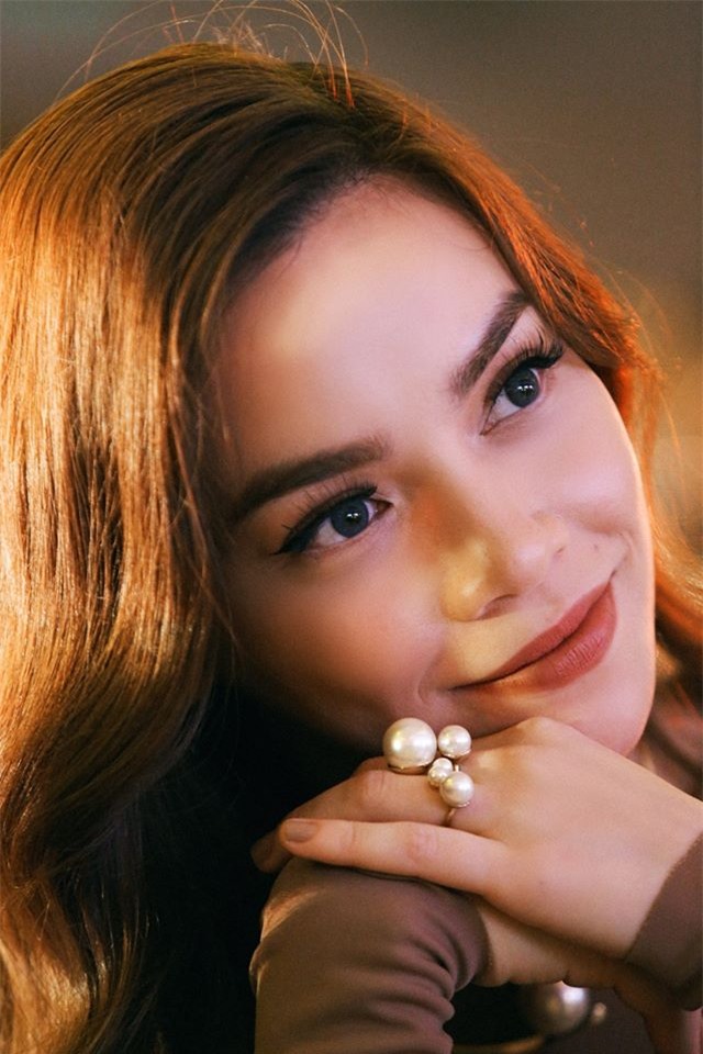 Hồ Ngọc Hà,Hà Hồ,Hà Hồ chia tay Cường đô la,Hà Hồ mặc váy xuyên thấu, Hà Hồ và đại gia kim cương