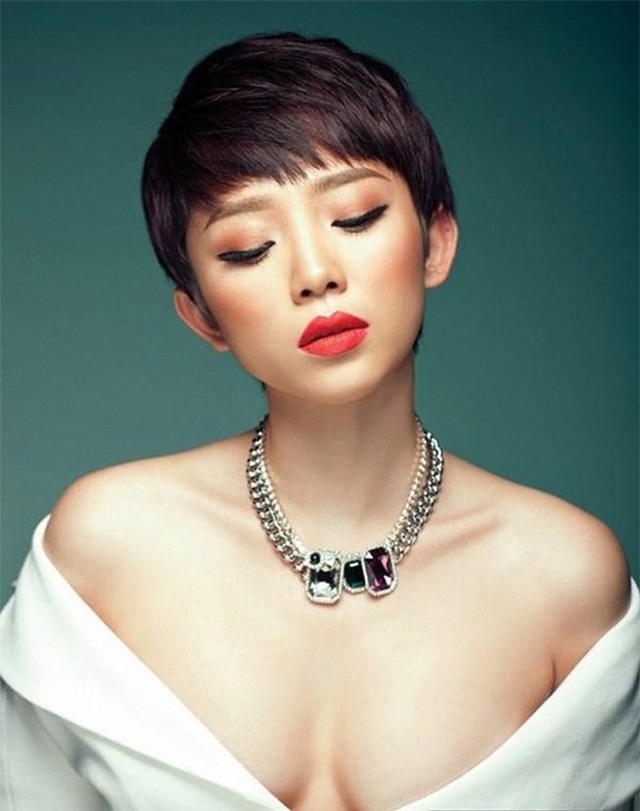 nhung my nu so huu doi xuong quai xanh goi cam nhat vbiz hinh anh 1