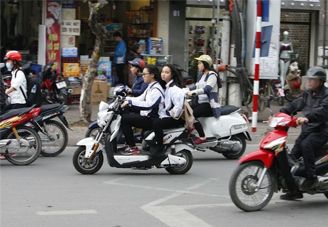 Học sinh, học sinh Hà Nội, vi phạm giao thông, Sở GD-ĐT Hà Nội, UBND TP Hà Nội, Bộ Tư pháp