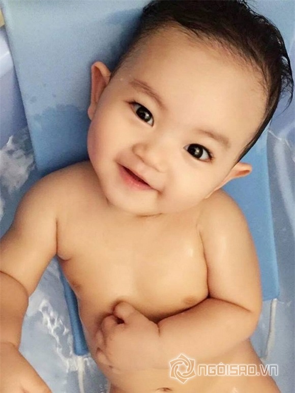 Khánh Thi lần đầu tiết lộ ảnh con trai lúc mới chào đời 8