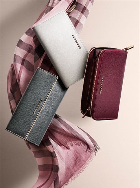 Những món đồ phụ kiện mà mọi quý cô tuổi 30 nên sở hữu