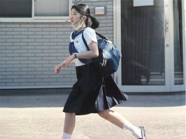 Sự khác biệt trong cách dạy con của Hoàng gia Nhật và gia đình có điều kiện Trung Quốc - Ảnh 3.