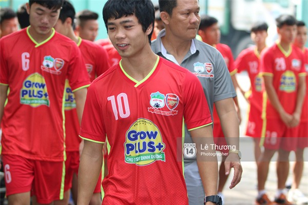 Vì sao Xuân Trường mới là ngôi sao đắt giá chứ không phải Công Phượng và Tuấn Anh? - Ảnh 1.