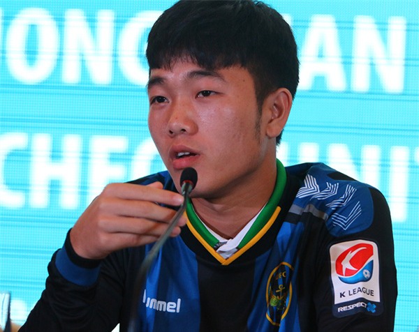 Vì sao Xuân Trường mới là ngôi sao đắt giá chứ không phải Công Phượng và Tuấn Anh? - Ảnh 2.