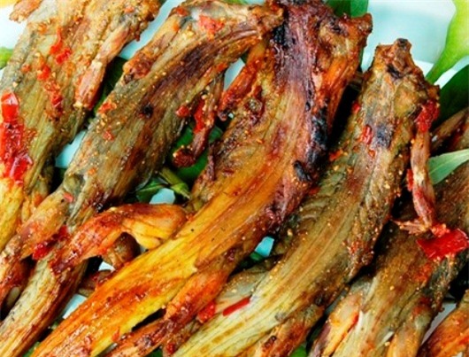 Dông cát nướng.