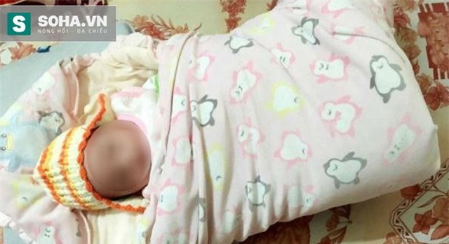 Xót lòng bé trai bị bỏ trong làn cùng với 1,5 triệu giữa đêm lạnh