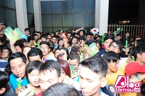 fan-cuong-sao-viet-blogtamsuvn002