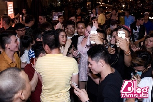 fan-cuong-sao-viet-blogtamsuvn023