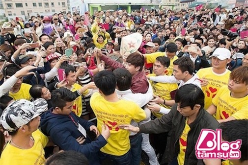 fan-cuong-sao-viet-blogtamsuvn026