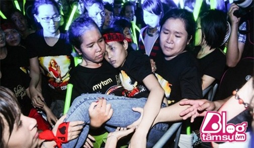 fan-cuong-sao-viet-blogtamsuvn016