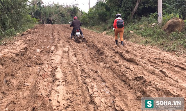 “Từ đầu năm đến nay, chúng tôi đã lập biên bản 13 trường hợp xe tải vi phạm, xử phạt 31,7 triệu đồng. Tạm giữ bằng lái xe 1 tháng với 10 trường hợp và tạm giữ xe 7 ngày”, Thượng uý Lịnh chia sẻ.