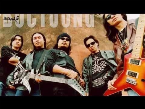 Hình ảnh khi xưa hiếm hoi của ca sĩ Trần lập 6