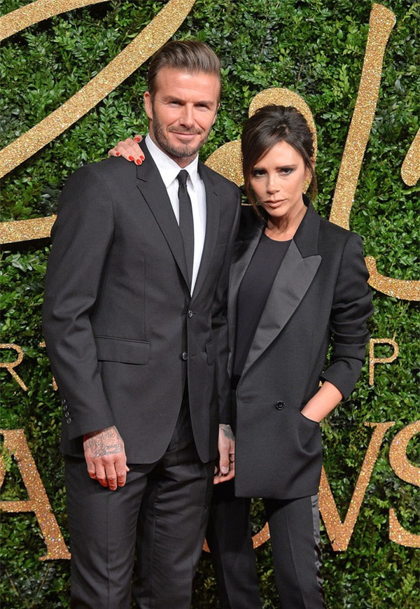 Beckham được người mẫu Playboy mời dự sinh nhật, Victoria đứng ngồi không yên - Ảnh 3.