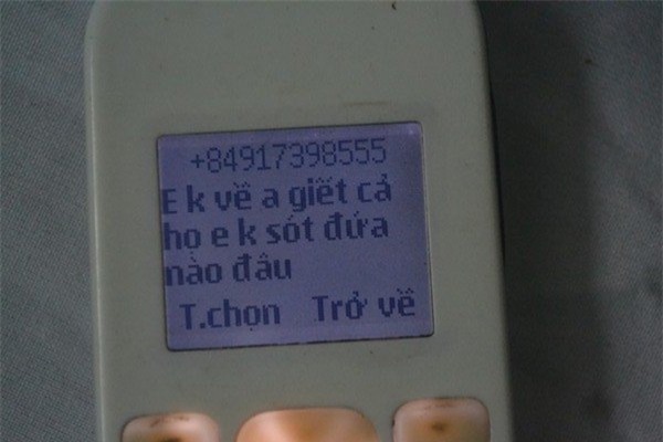 thiếu úy công an, thiếu úy công an đánh bạn gái