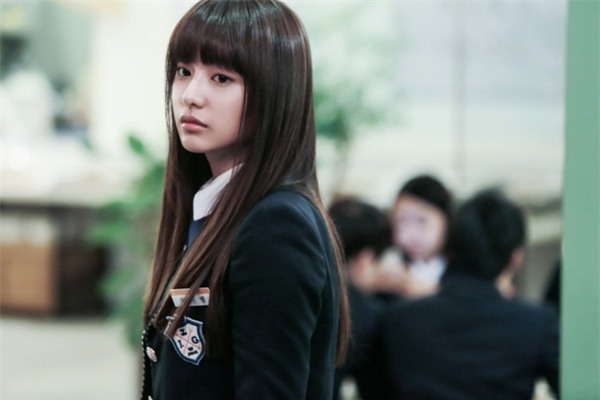 Kim Ji Won: Mỗi kiểu tóc một phong cách & kiểu nào cũng đẹp miễn chê! - Ảnh 13.