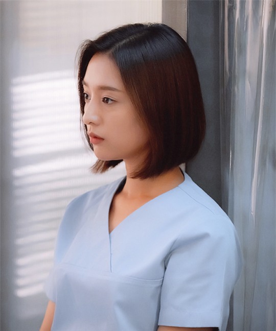 Kim Ji Won: Mỗi kiểu tóc một phong cách & kiểu nào cũng đẹp miễn chê! - Ảnh 6.