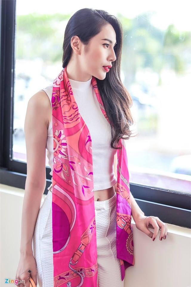 Thủy Tiên: ‘Tôi và Công Vinh hạnh phúc hơn mọi người nghĩ’