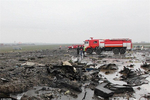 Chùm ảnh xé lòng về thảm kịch máy bay Dubai rơi tại Nga - Ảnh 15.