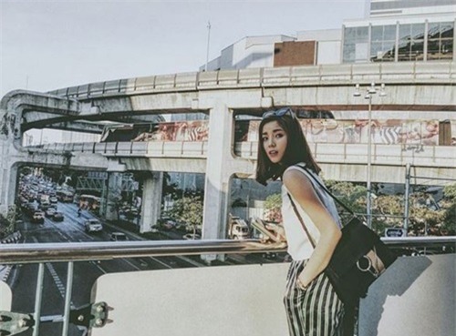 tiet lo chiec tui duoc coi la