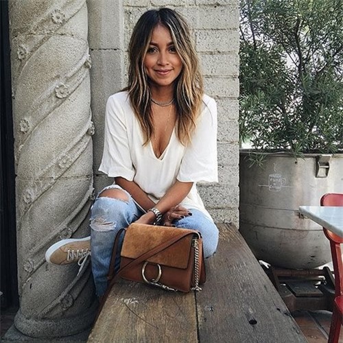 tiet lo chiec tui duoc coi la