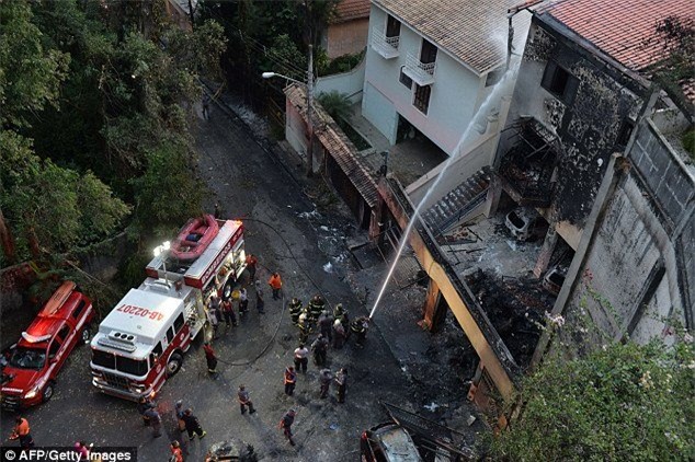 may bay cho dai gia dau mo dam nat nha dan hinh anh 3