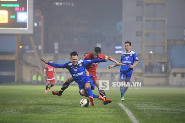 Công Vinh vẫn bỏ lỡ nhiều cơ hội.