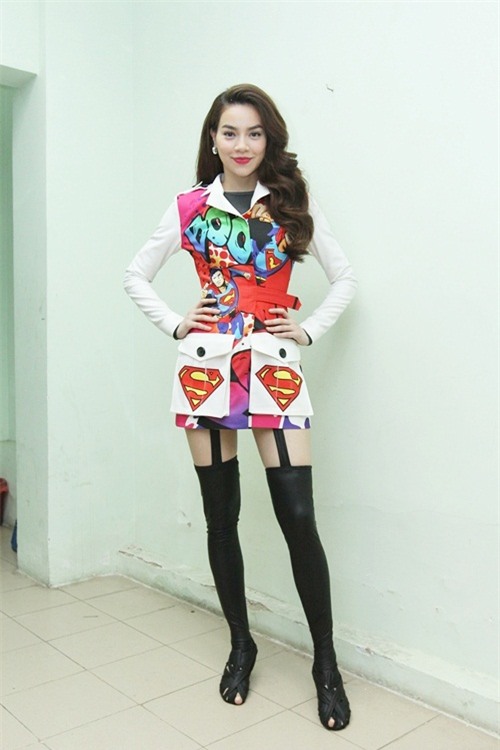 sao Việt kết hợp giày xấu