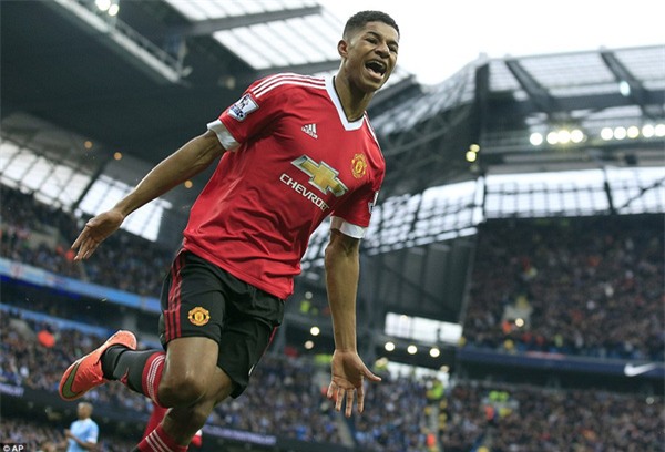 Gãy răng vì ăn mừng bàn thắng vàng của Rashford - Ảnh 2.