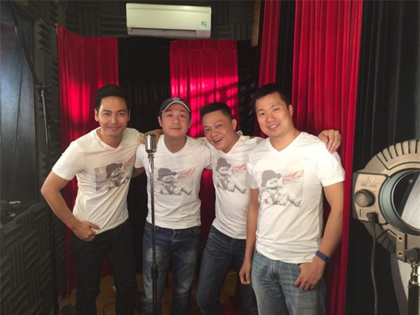 Xúc động trước hình ảnh vợ Trần Lập dẫn con gái đi thu âm ca khúc của chồng - Ảnh 3.