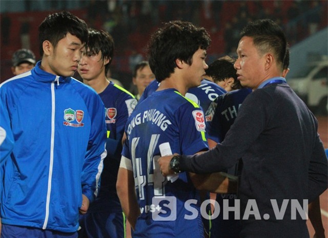 HAGL của những tài năng như Công Phượng, Tuấn Anh, Xuân Trường sẽ vượt qua khó khăn!